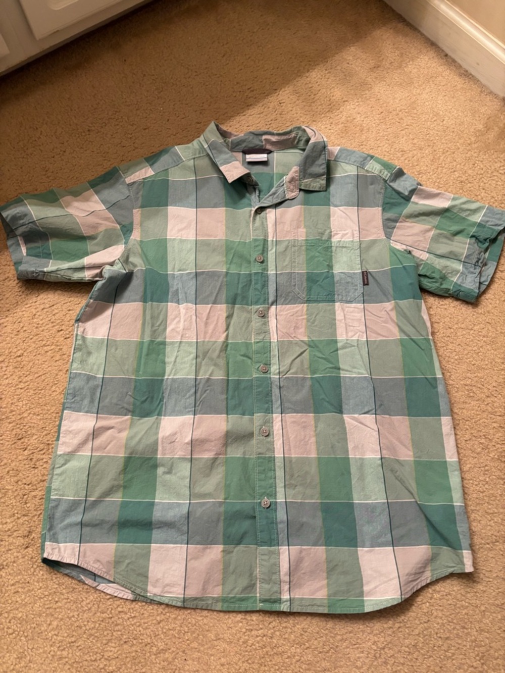 Men's Columbia short-sleeve button-down, XL